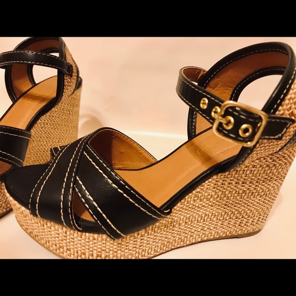 Tan & Black Wedges 💕 - Picture 4 of 6